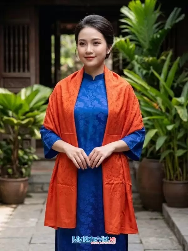 Khăn lụa tơ tằm vân cổ cam cháy