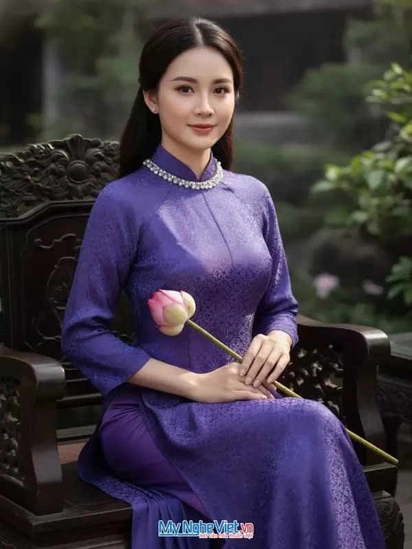Áo dài lụa tơ tằm hoa thị tím