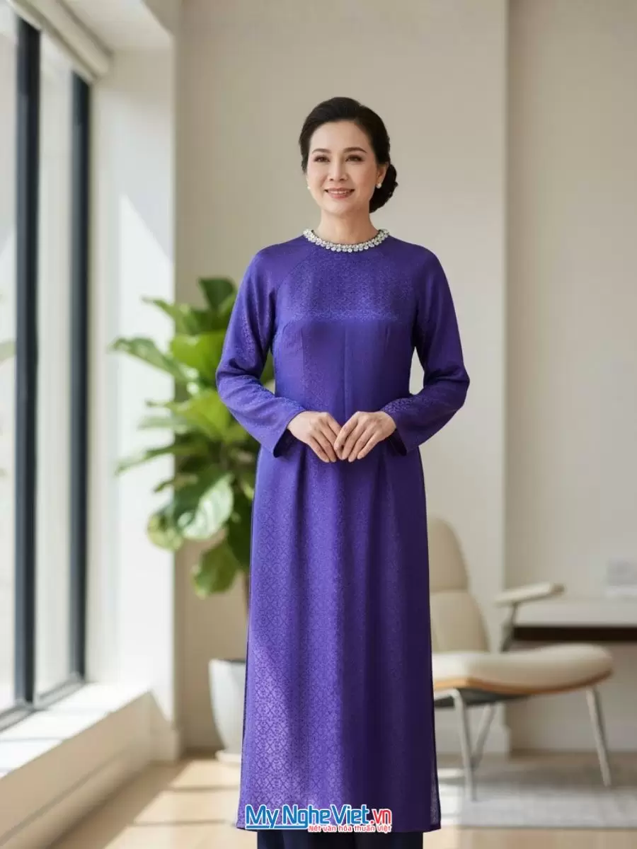Áo dài lụa tơ tằm hoa thị tím