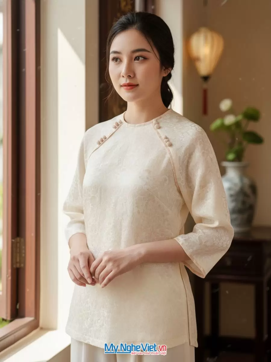 Áo lụa tơ tằm may sẵn họa tiết hoa cúc