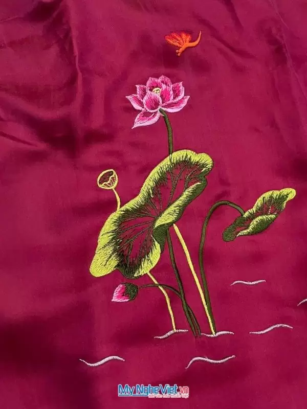 Khăn lụa tơ tằm trơn thêu sen