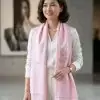 Khăn lụa tơ tằm thêu tay màu hồng phấn cao cấp